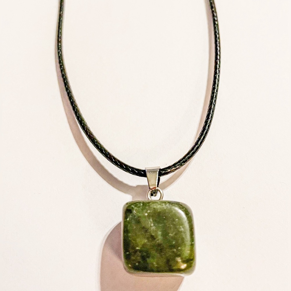 Green Jade Gemstone Necklace